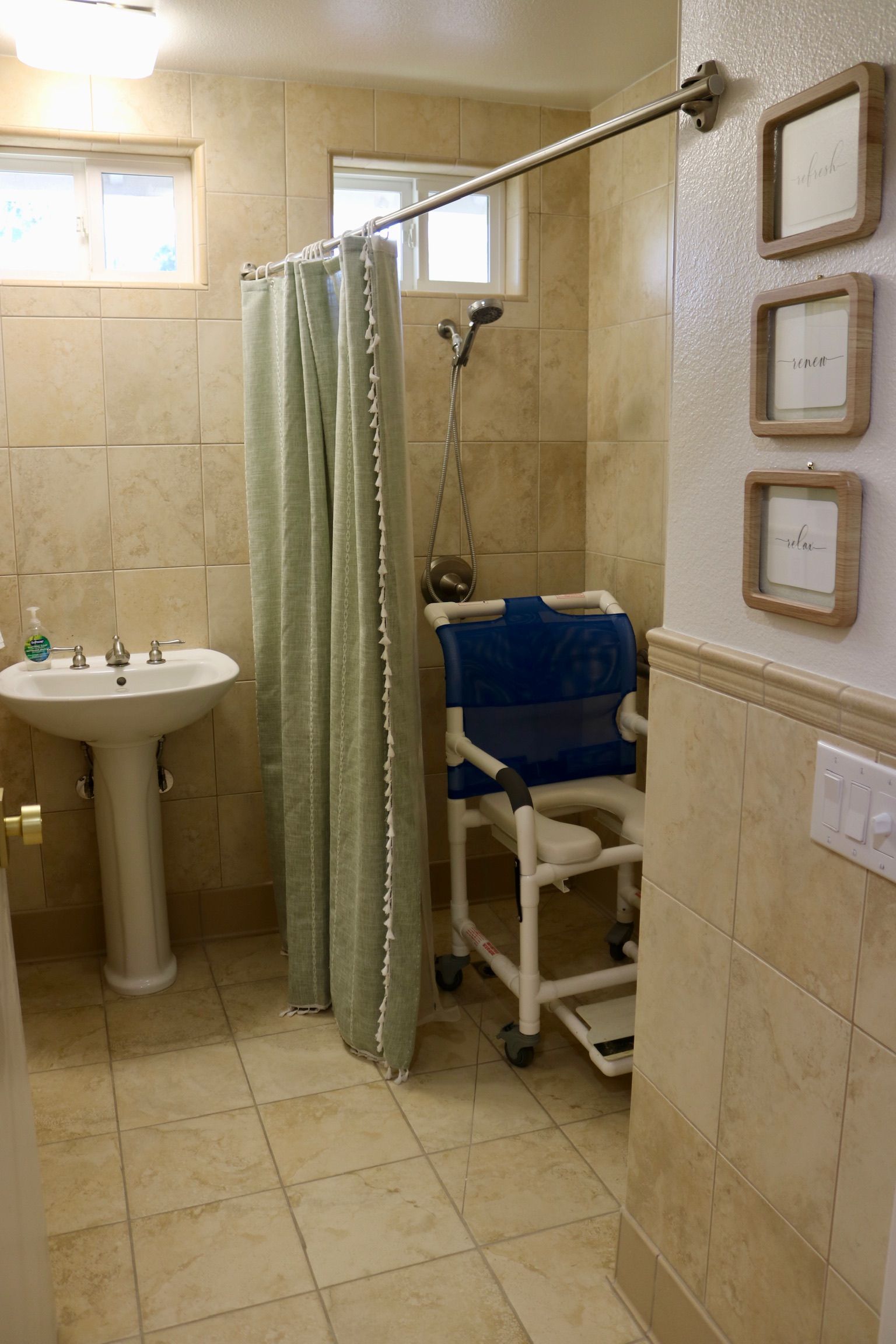 Accessible roll-in shower room with safety features